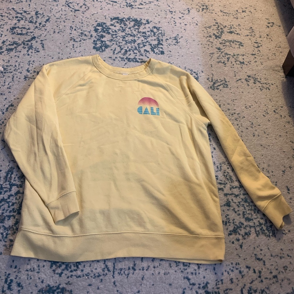 Old navy Cali crew neck
